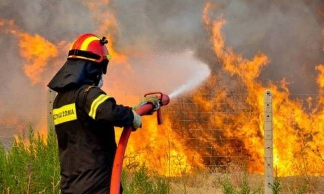 Συναγερμός για φωτιά στην Κρήτη